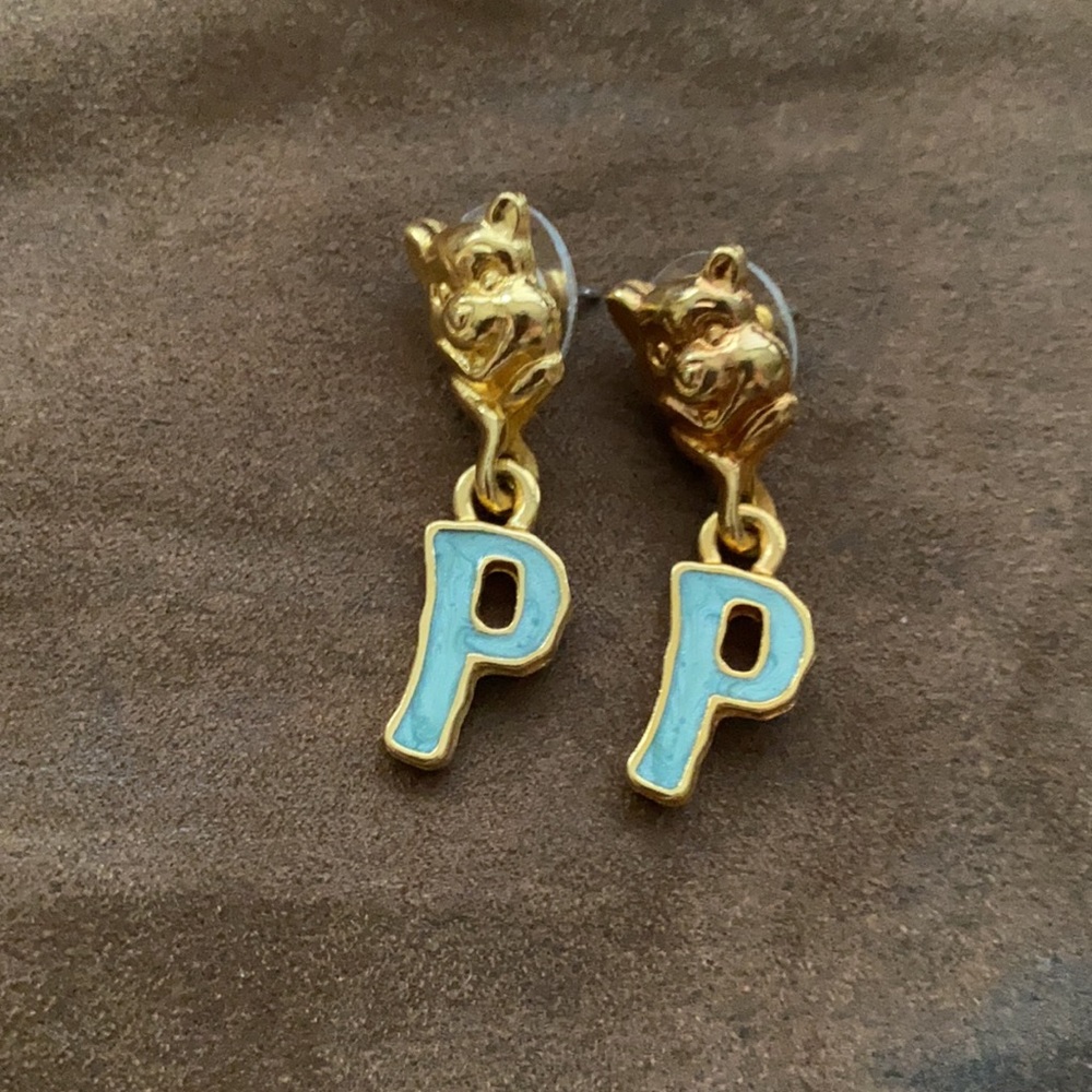Disney signed plated Winnie The Pooh earrings - Picture 6 of 6